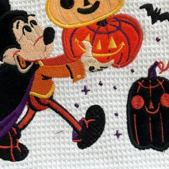 Disney Parks Happy Halloween Mickey Kitchen Towel Set Bats Ghost Pumpkin Fringe - Picture 4 of 4